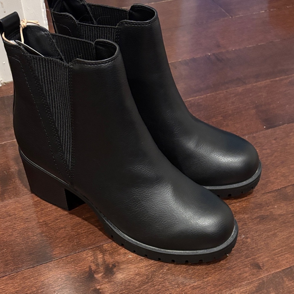 MIA Black Ankle Booties